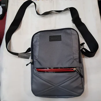 Dizajn petlje se Može koristiti kao наплечную torbu i ruksak Moderan i Kvalitetan pribor materijal Kvalitetu proizvodnje proizvedeno